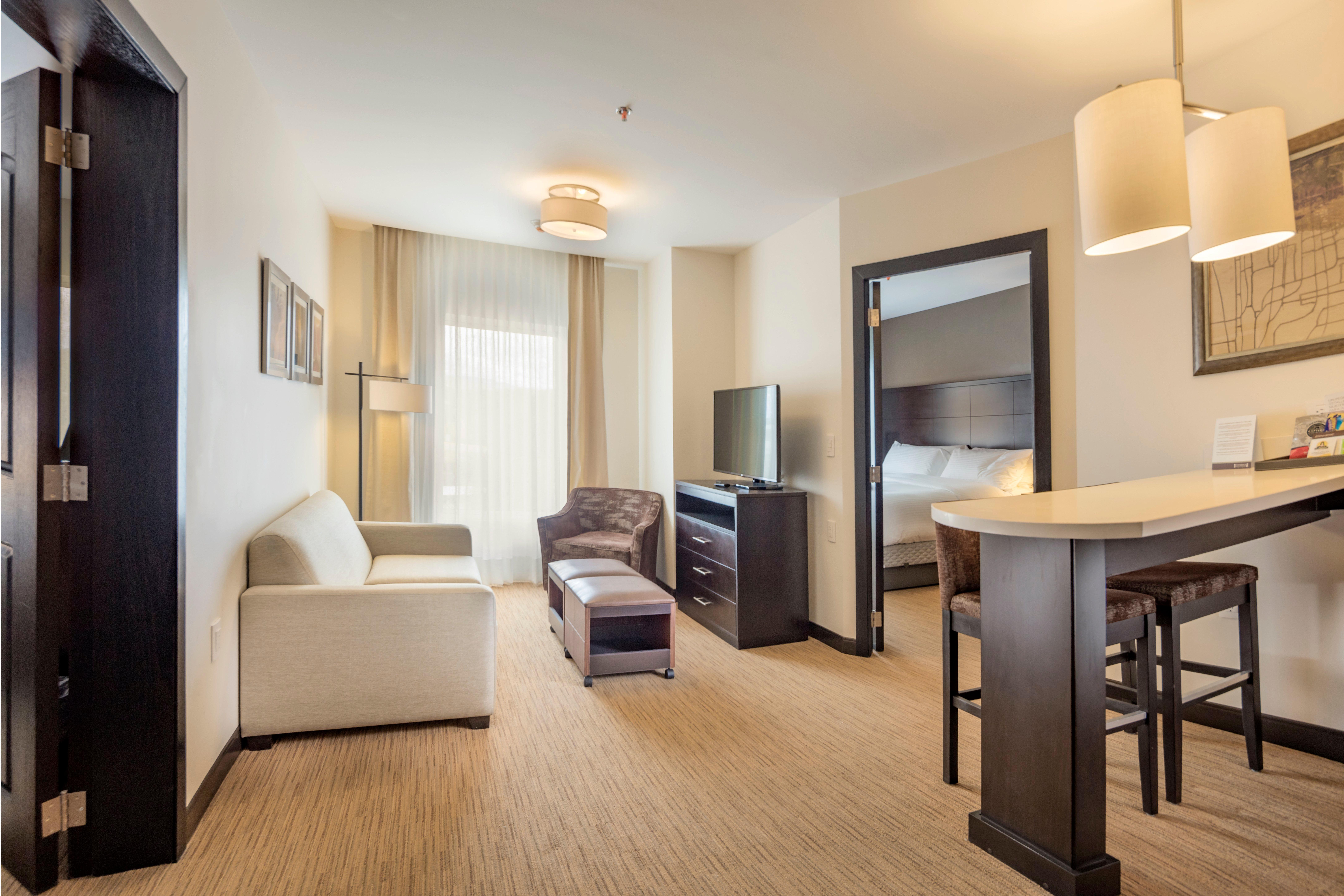 Staybridge Suites Silao By Ihg Ngoại thất bức ảnh