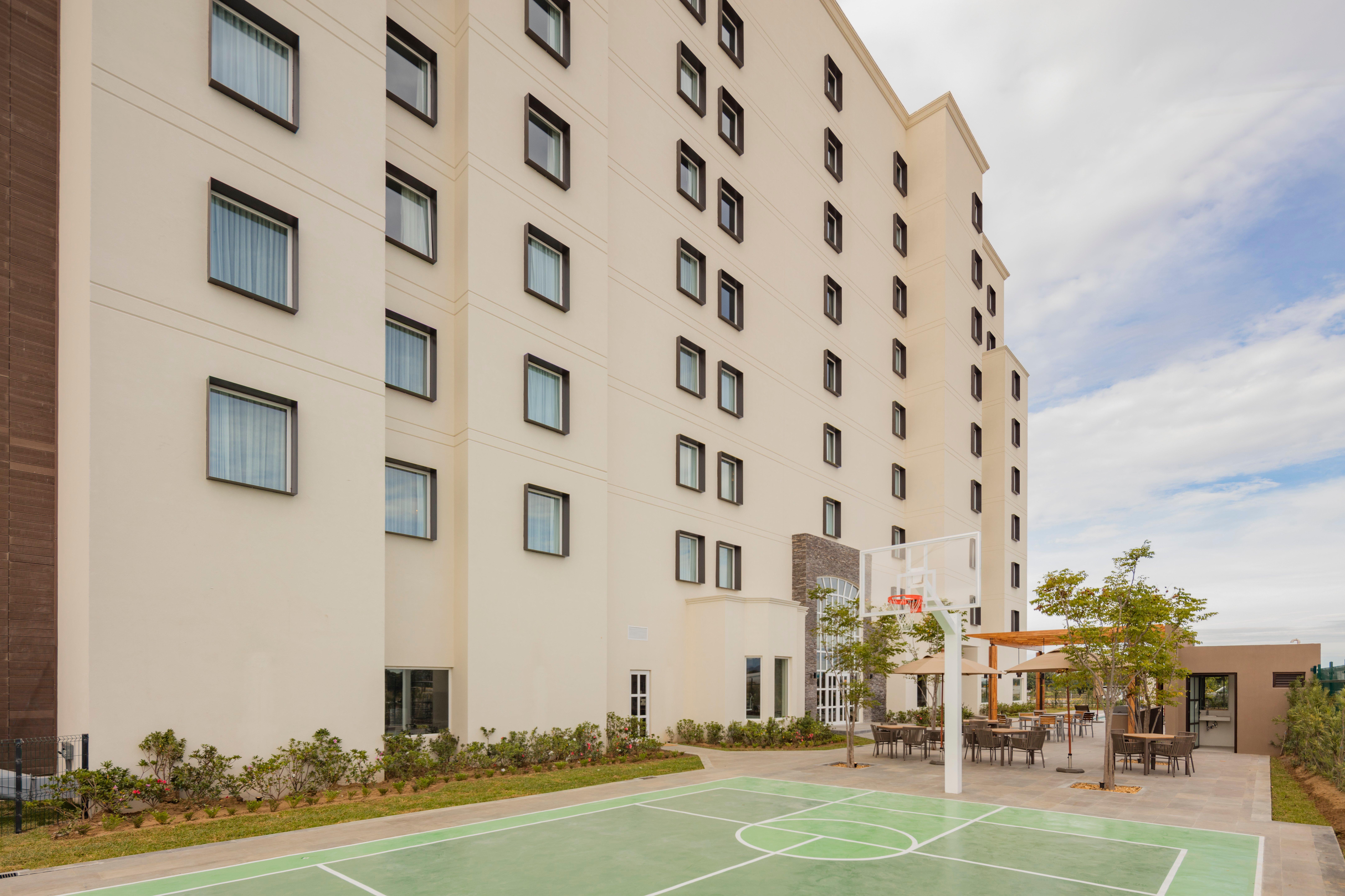 Staybridge Suites Silao By Ihg Ngoại thất bức ảnh