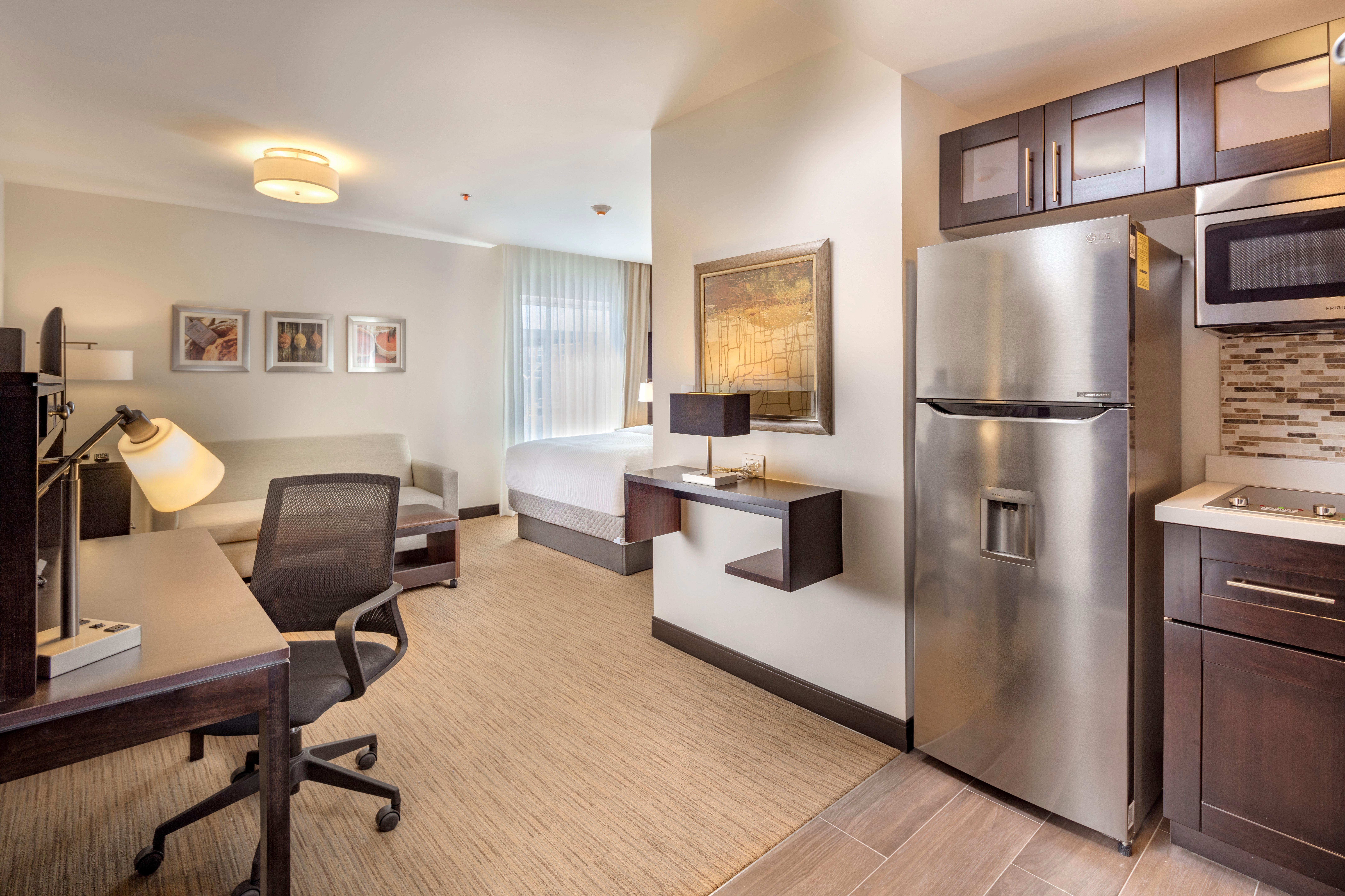 Staybridge Suites Silao By Ihg Ngoại thất bức ảnh