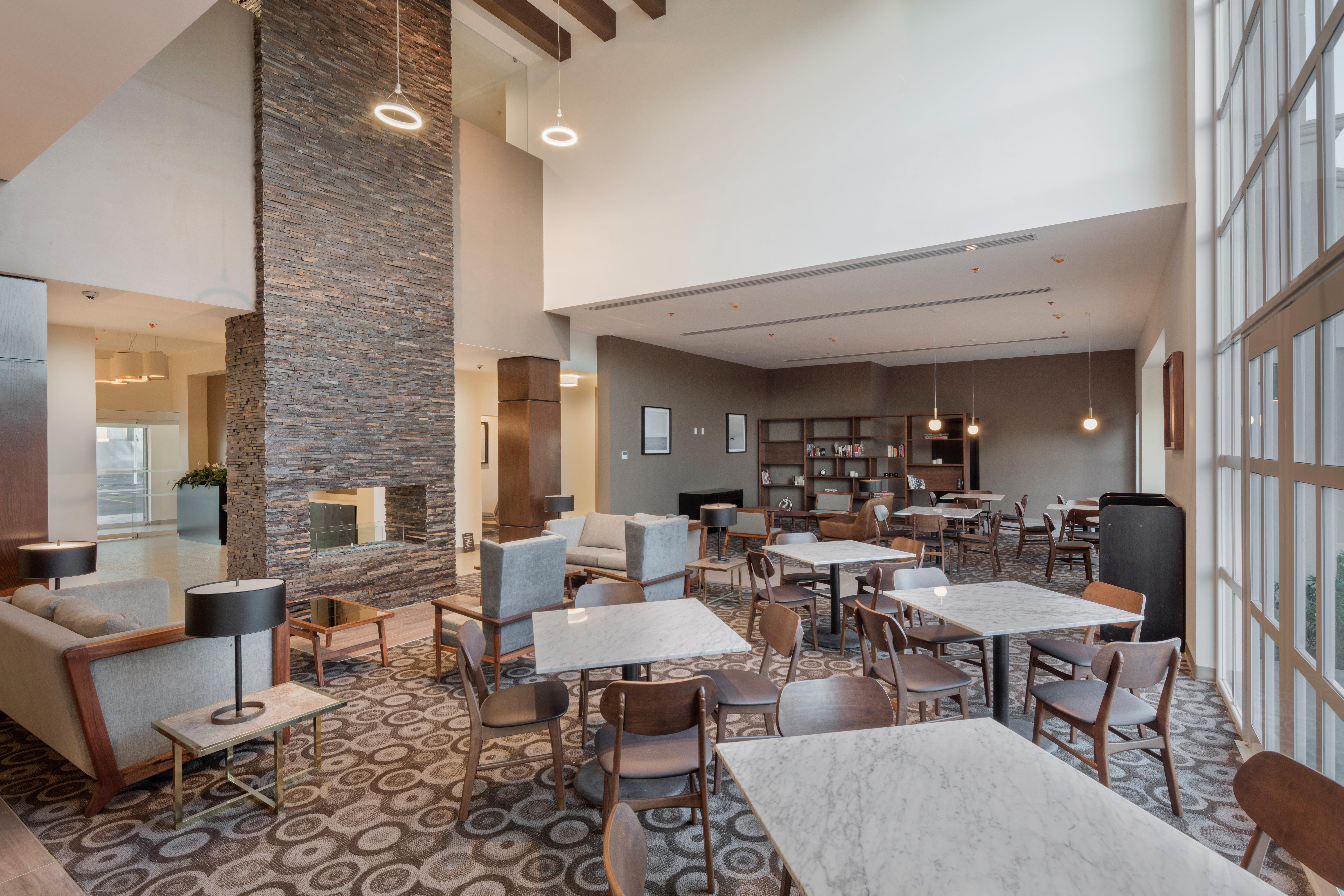 Staybridge Suites Silao By Ihg Ngoại thất bức ảnh