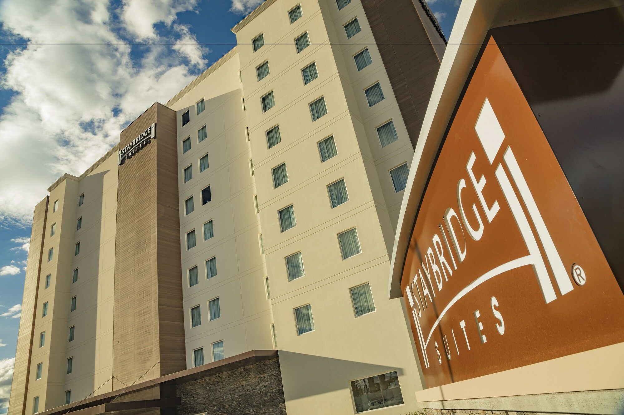 Staybridge Suites Silao By Ihg Ngoại thất bức ảnh